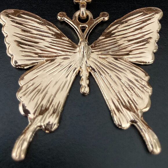BAG CHARM GOLD-TONED BUTTERFLY WITH ELEGANT BEJEWELED ACCENTS - Picture 3 of 7